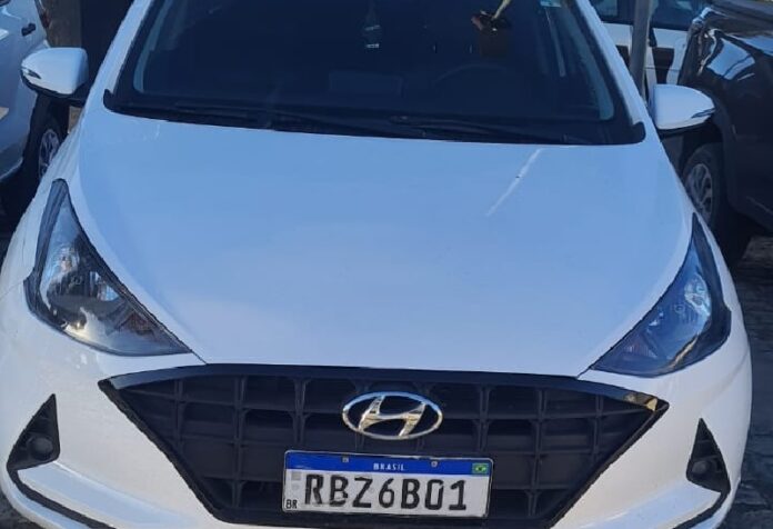 policia-prende-suspeito-com-carro-adulterado-em-teixeira-de-freitas