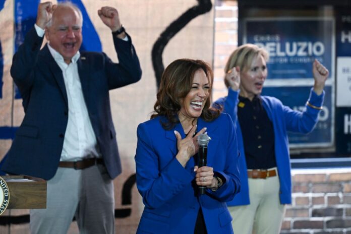 em-convencao-democrata,-kamala-e-oficializada-candidata:-“honrada”