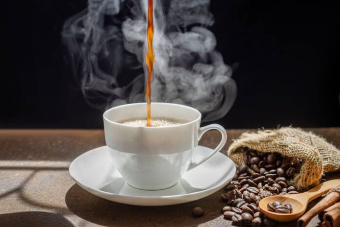 conheca-os-beneficios-de-incluir-uma-xicara-de-cafe-na-rotina-diaria