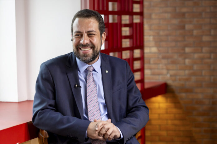 boulos-se-diz-o-unico-capaz-de-derrotar-bolsonarismo-de-nunes-e-marcal