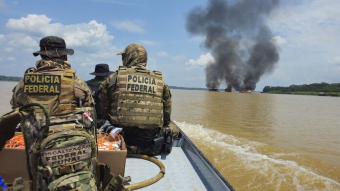 operacao-da-pf-destroi-mais-de-220-dragas-de-garimpo-ilegal