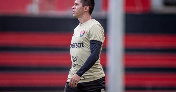 vitoria-encerra-terceiro-dia-de-preparacao-para-duelo-contra-o-sao-paulo-no-brasileiro