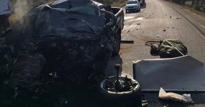 batida-entre-caminhao-e-caminhonete-deixa-um-morto-na-br-030-em-lagoa-real