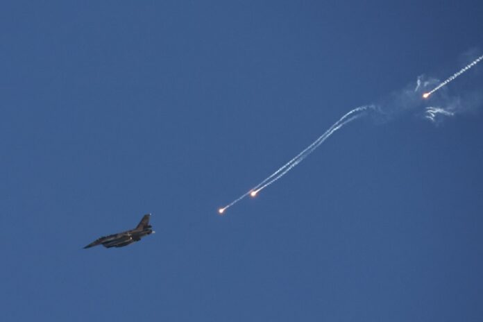 israel-bombardeia-sul-do-libano-em-resposta-ao-hezbollah