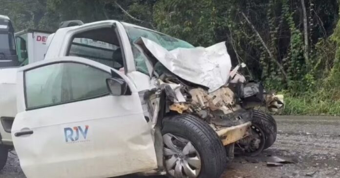 motorista-morre-em-acidente-que-envolveu-dois-carros-e-uma-carreta-no-sul-baiano