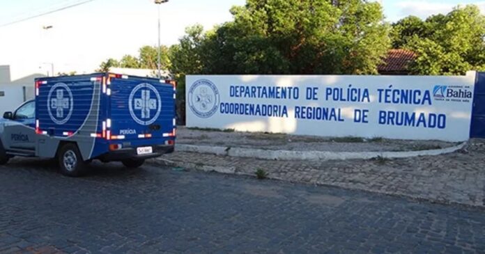 policia-para-velorio-no-sudoeste-baiano-e-leva-corpo-para-pericia-apos-denuncia-de-feminicidio