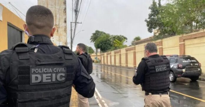 tres-policiais-militares-sao-presos-pela-policia-civil-em-salvador-e-lauro-de-freitas