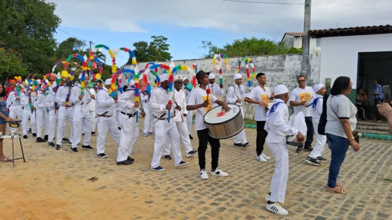 Grupos culturais de Alcobaca no encontro regional do reconcavo baiano 10