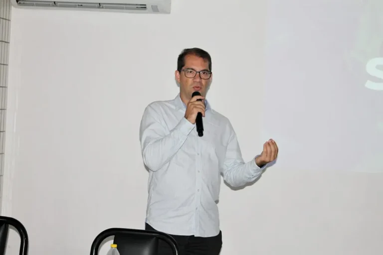 Marcelo Belitardo não comparece à entrevista em rádio de Teixeira de Freitas