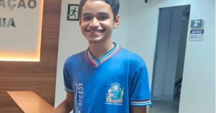 estudante-baiano-cria-plataforma-gratuita-com-ia-para-ajudar-na-preparacao-para-o-enem