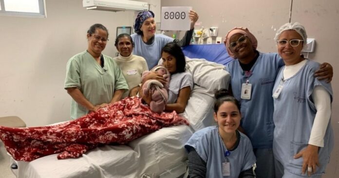 maternidade-regional-de-camacari-comemora-nascimento-do-bebe-oito-mil