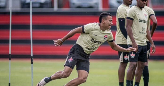 elenco-do-vitoria-se-reapresenta-no-ct-apos-dois-de-folga-para-se-preparar-contra-o-atletico-go