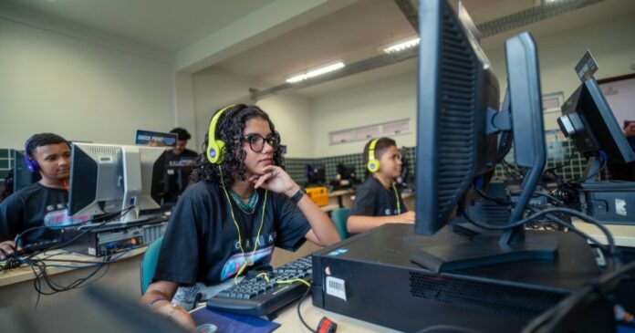 camacari-e-regiao-ganham-curso-gratuito-de-criacao-de-games-para-industria-baiana