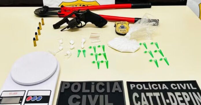 homem-e-preso-suspeito-de-invadir-residencias-e-matar-vitimas-em-jequie