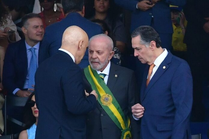 “tem-direito-a-ampla-defesa”,-diz-barroso-sobre-silvio-almeida