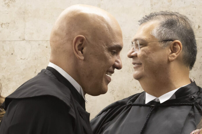 dino-chama-moraes-de-amigo-e-o-defende:-“coragem-e-independencia”