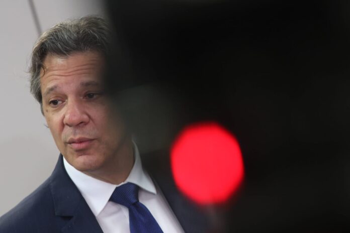 sem-citar-nome,-haddad-menciona-“estelionatario”-nas-eleicoes-de-2024