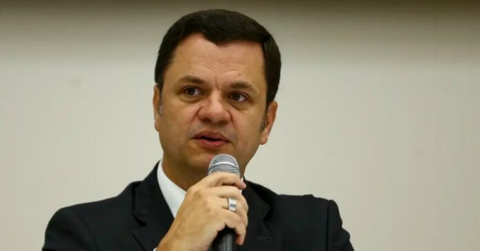 pf-mudou-entendimento-ao-investigar-anderson-torres-por-8-de-janeiro,-diz-colunista