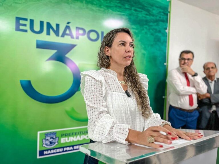Cordélia Torres desiste de disputar a reeleição ao cargo de prefeita de Eunápolis