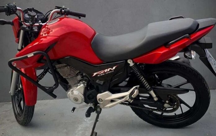 motocicleta-de-uber-roubada-e-recuperada-em-teixeira-apos-divulgacao-no-liberdade-news