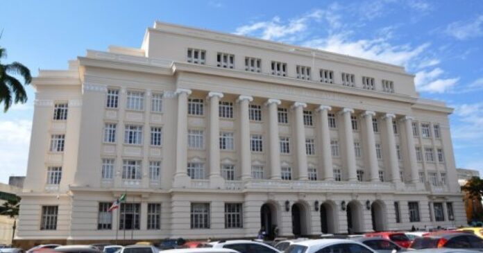 forum-ruy-barbosa-antecipa-horario-de-abertura-dos-portoes-apos-pedido-da-oab-ba