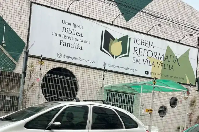 pastor-e-acusado-de-filmar-enteada-tomando-banho,-e-igreja-tenta-“abafar”-para-evitar-escandalo