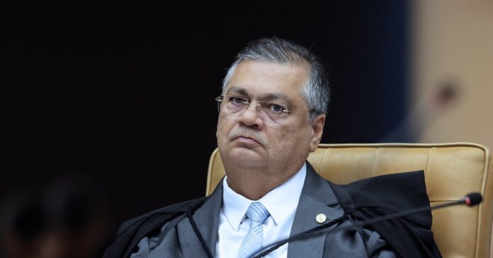 dino-ordena-retirada-de-circulacao-de-quatro-livros-juridicos-com-conteudo-misogino-e-homofobico