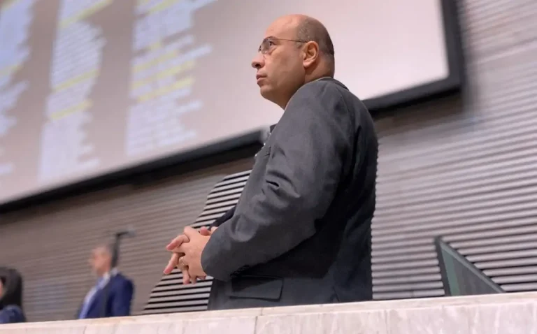 deputado-oseias-de-madureira-retoma-atividades-na-assembleia-legislativa-de-sp