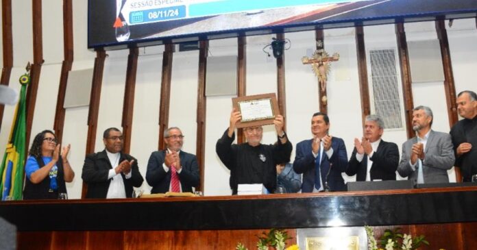 bispo-dom-tommaso-cascianelli-ganha-titulo-de-cidadao-baiano-na-al-ba