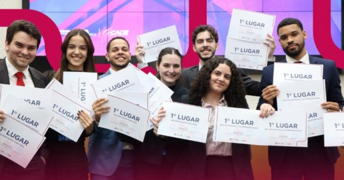 estudantes-da-ufba-e-ufmg-se-destacam-em-competicao-de-direito