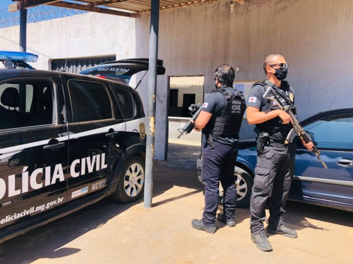 minas:-crianca-morre-apos-ficar-sozinha-em-casa-que-pegou-fogo
