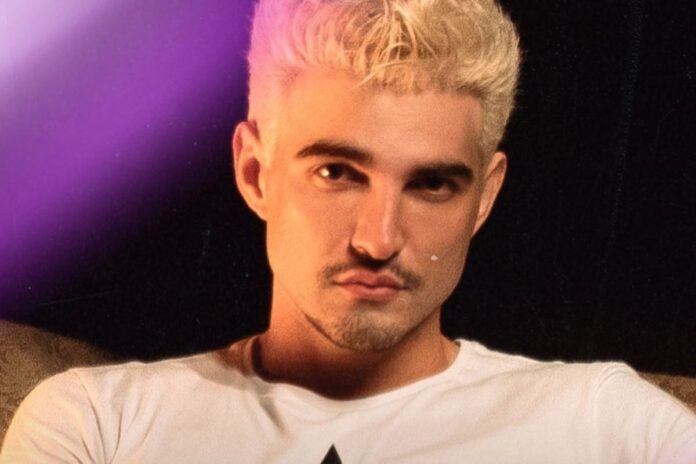 cantor-jao-se-derrete-por-fa-de-95-anos:-“voce-e-tudo-para-mim”