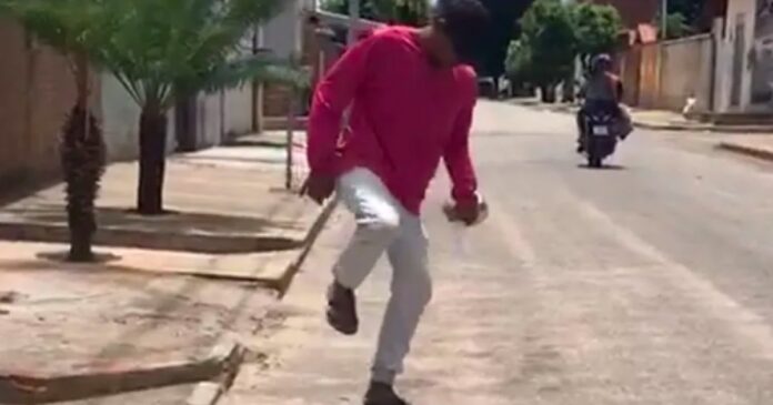 homem-e-preso-em-guanambi-apos-ser-acusado-de-matar-gato-com-pisadas