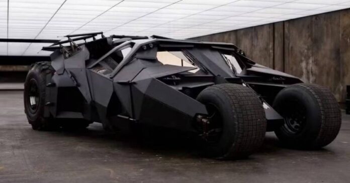 batmovel-a-venda?-famoso-automovel-das-telonas-e-anunciado;-confira-valor