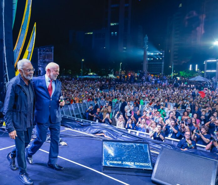 a-carona-de-lula-para-gilberto-gil-no-rio