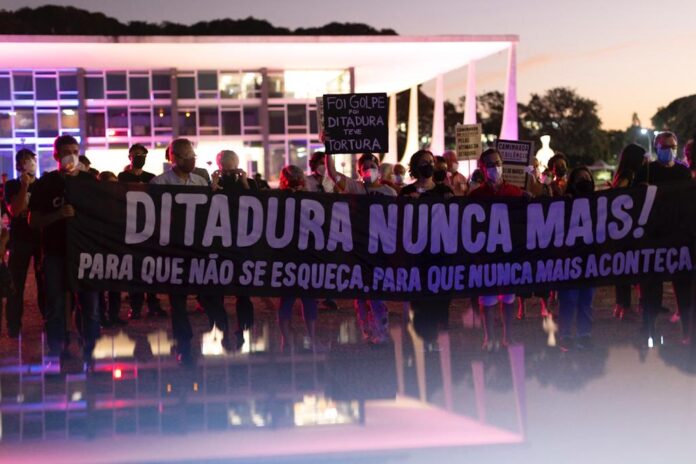 de-golpe-em-golpe-(por tania-fusco)