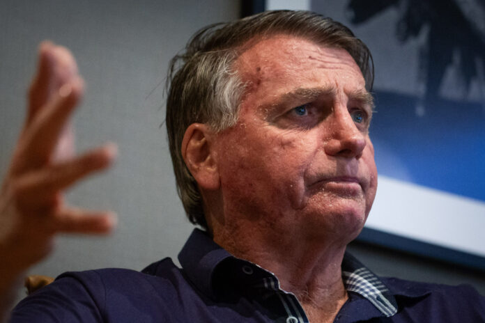 inquerito-do-golpe-de-estado:-pf-indicia-bolsonaro-e-mais-36-pessoas