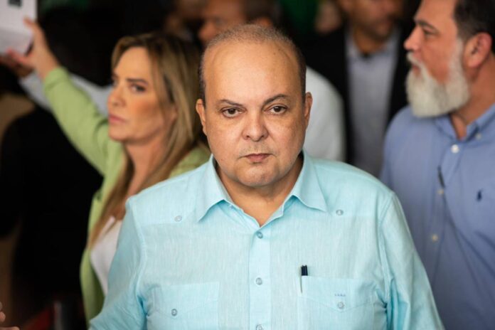 “todo-o-governo-esta-dando-assistencia”,-diz-ibaneis-apos-enchente