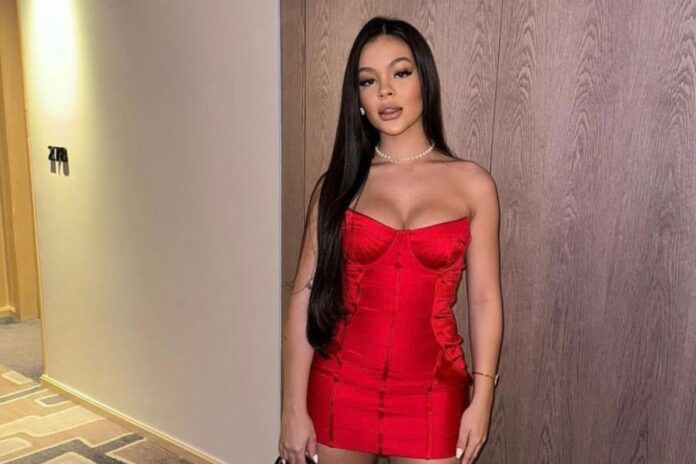 livia-rafaelle-impressiona-com-look-de-mais-de-r$-20-mil-em-evento