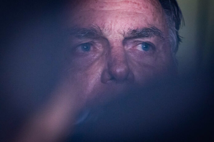 bolsonaro-apela-a-lula-e-alexandre-de-moraes-para-nao-ser-punido
