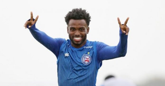 colo-colo-anuncia-contratacao-de-ex-atacante-do-bahia-para-2025
