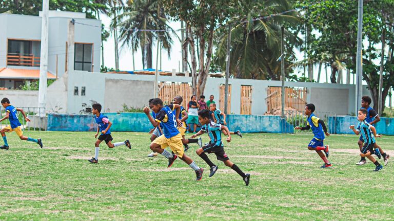 Esporte Clube Bahia seleciona dois atletas durante avaliação de talentos em Prado