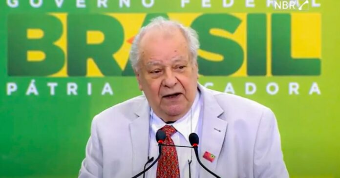luto-na-ciencia:-morre-cerqueira-leite,-fisico-e-um-dos-maiores-cientistas-do-brasil,-aos-93-anos