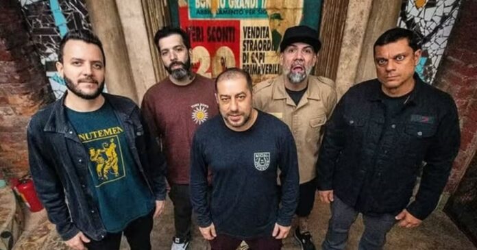 banda-cpm-22-tem-van-assaltada-no-rio-de-janeiro