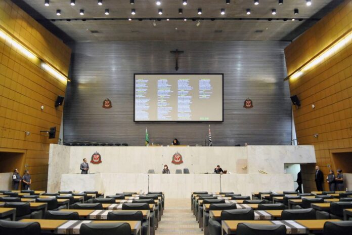 alesp-infla-gabinetes-de-ex,-que-tem-53-assessores-e-custam-r$-900-mil