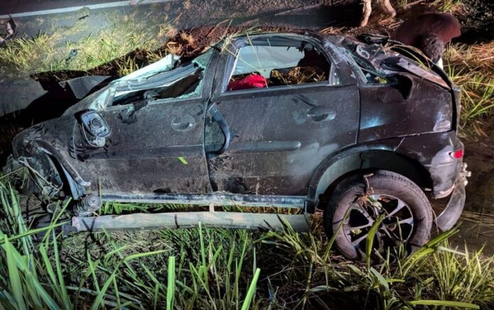 acidente-na-br-101-em-teixeira:-motorista-e-passageiros-socorridos-ao-hospital