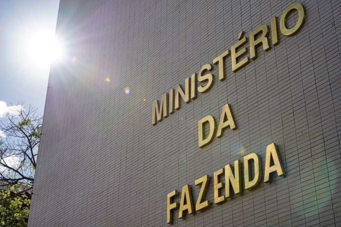 apos-alta-de-0,9%,-pib-tera-nova-revisao-na-projecao-de-2024