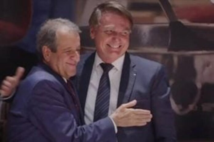 moraes-autoriza-bolsonaro-a-ir-a-velorio-e-ter-contato-com-valdemar