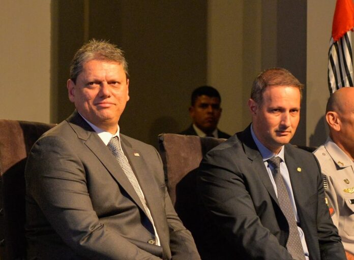abusos-em-serie-da-pm-de-sp-irritam-tarcisio-e-desgastam-derrite