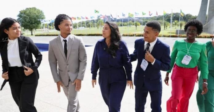 experiencia-politica:-terceira-edicao-do-deputado-jovem-baiano-reune-63-estudantes-na-al-ba